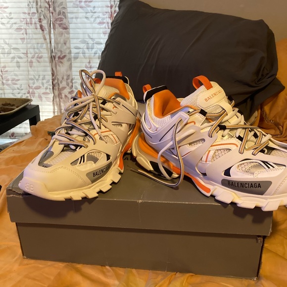 Balenciaga MEN'S TRACK SNEAKER IN WHITE/Orange - Picture 11 of 11